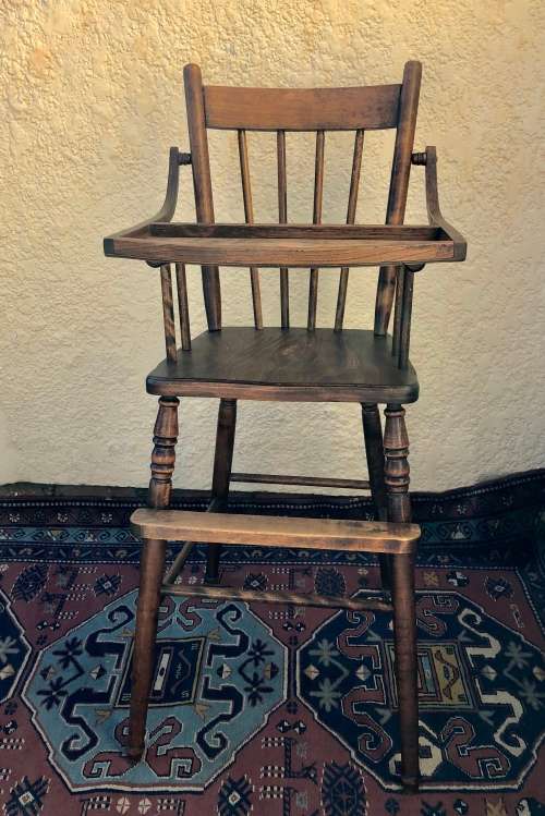 WOODEN VINTAGE CHILDREN'S HIGH CHAIR